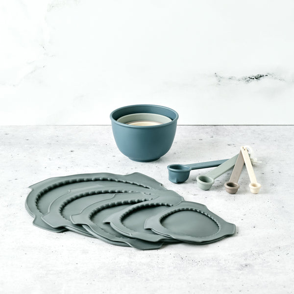Baking Accessories - Measuring Duo and Lids Bundle
